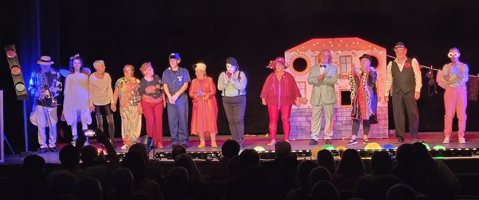 Saujon Comedia Monsieur Raymond